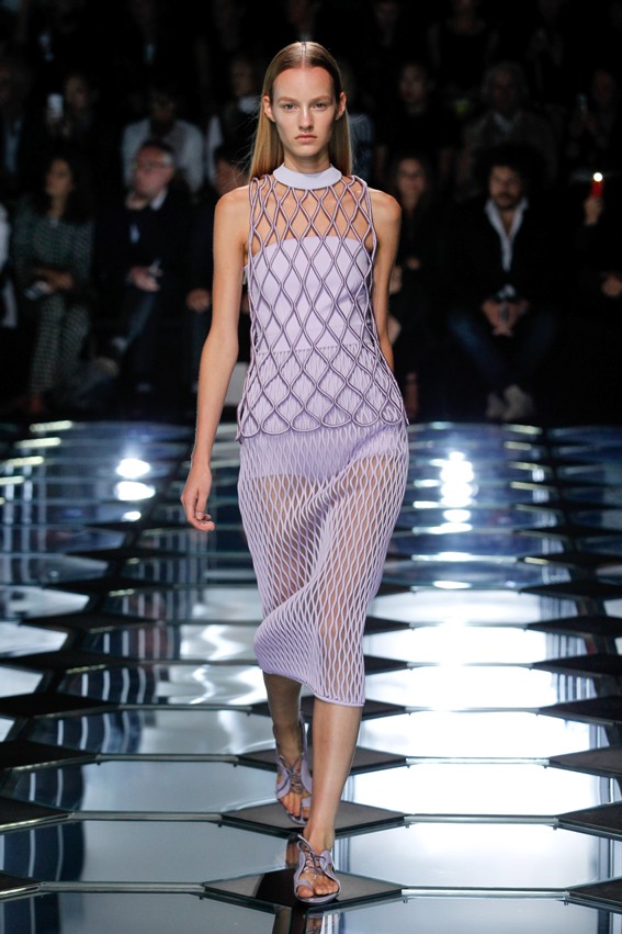 Δετά πέδιλα: Ανακαλύψτε τη hot τάση της σεζόν-1