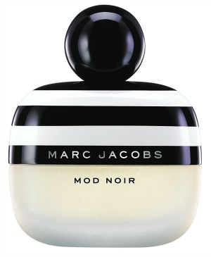 Τα καλλυντικά που δεν πρέπει να λείπουν από το καλοκαιρινό νεσεσέρ σας-8