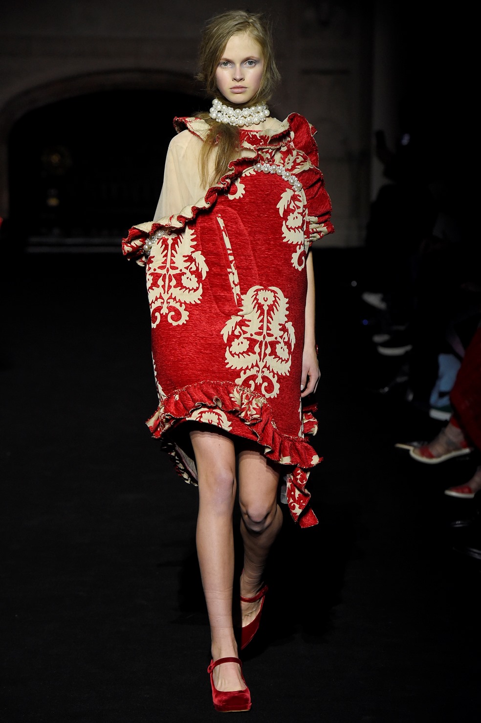 Simone Rocha: Τόλμη στην πασαρέλα-1