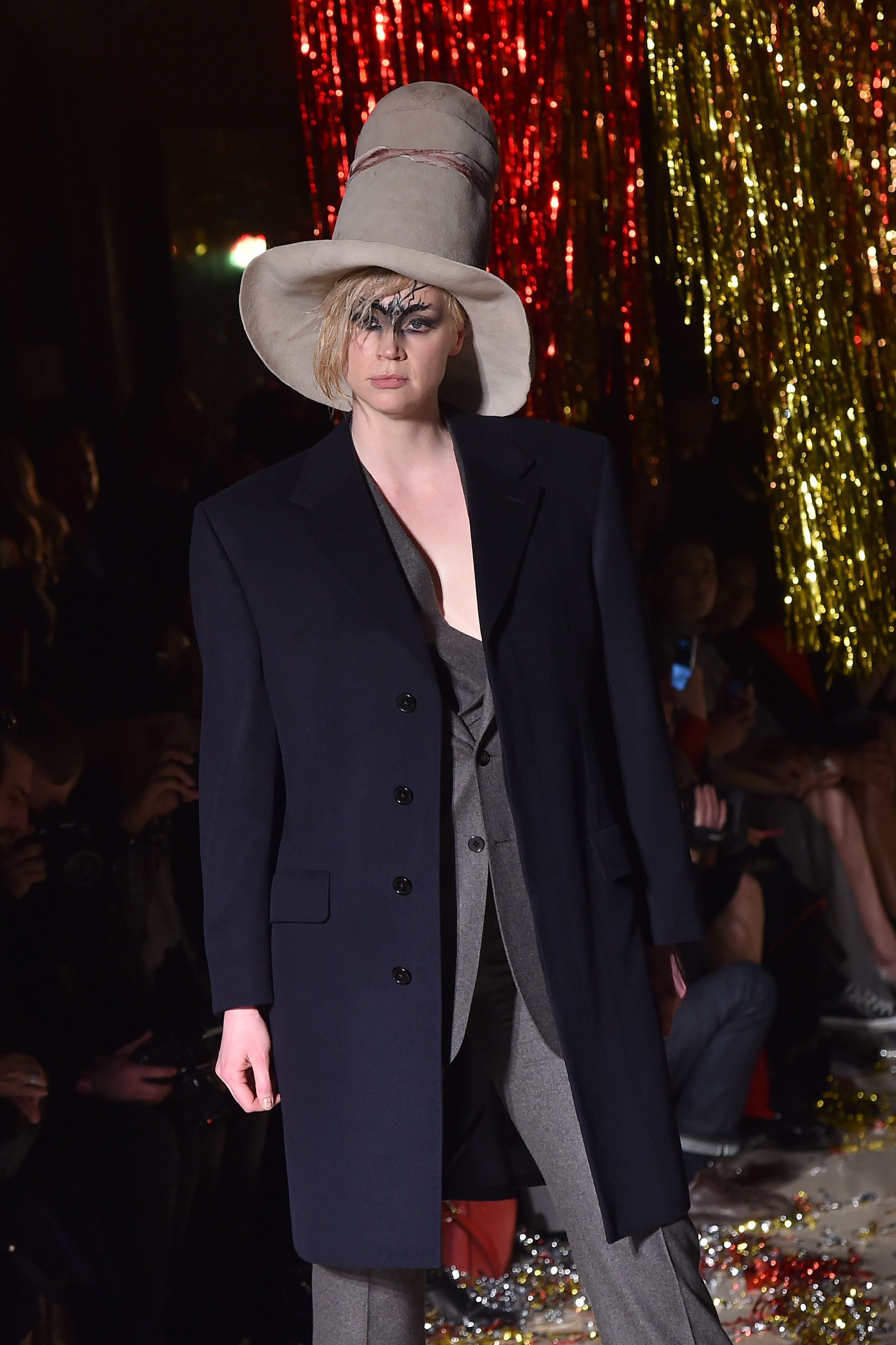 Gwendoline Christie: Η νέα μούσα της Vivienne Westwood-2