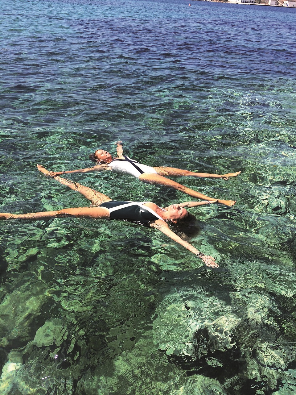 Σύρος: Any Given Moment-4