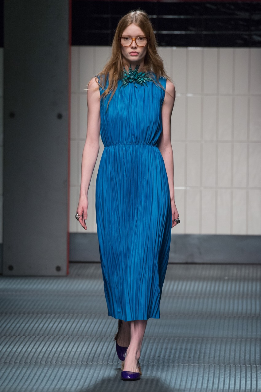 Φθινοπωρινά φορέματα για στιλάτες εμφανίσεις-1