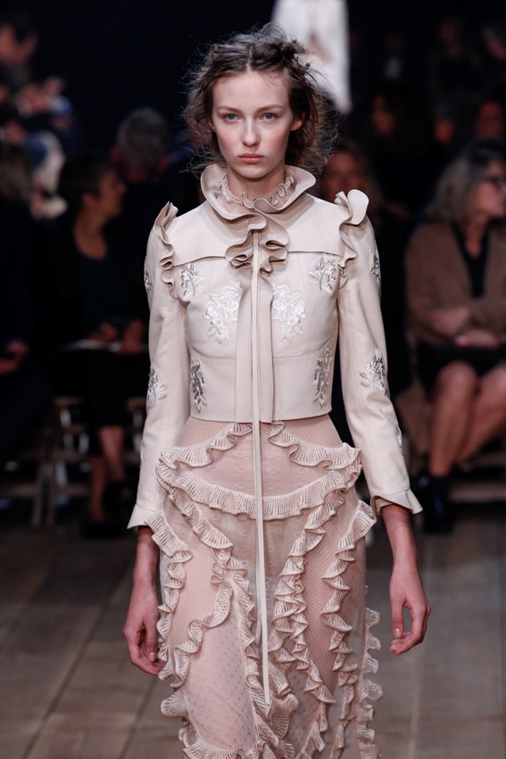 Alexander McQueen: Η νέα ρομαντική κολεξιόν-4