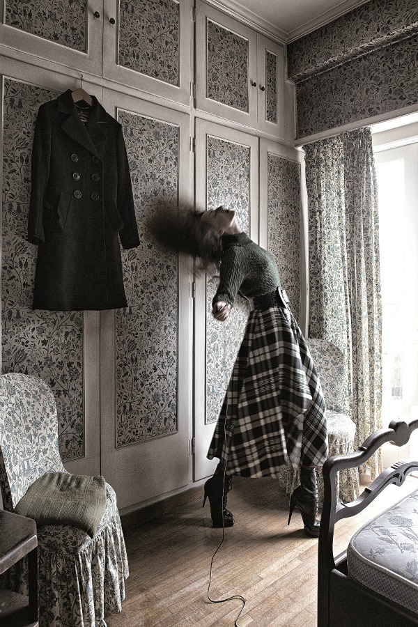 Μάρα Δεσύπρη: Self Portraits-3