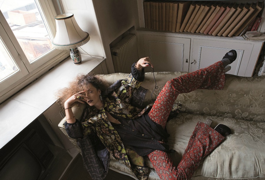 Μάρα Δεσύπρη: Self Portraits-7