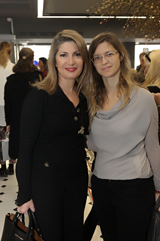 Tο μοναδικό δέντρο της αγάπης στο The Apivita Experience Store-4