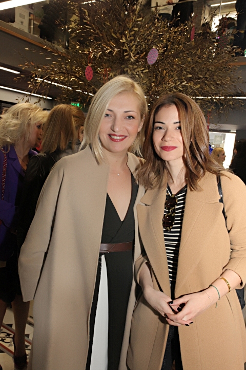 Tο μοναδικό δέντρο της αγάπης στο The Apivita Experience Store-3