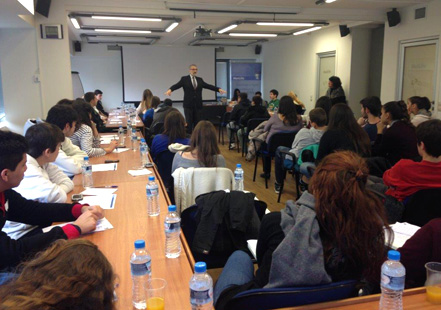 Η MetLife παραδίδει μαθήματα ζωής-1