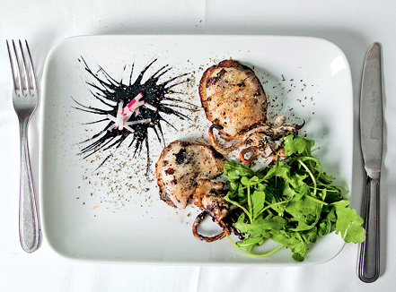 Θαλασσινόs: ψαροταβέρνα με ιστορία-1