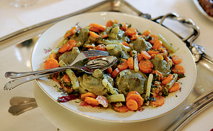 Χρίστος Ζουράρις: «Οχι πολιτικές συζητήσεις την ώρα του φαγητού»-2