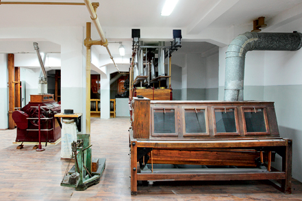 Μύλοι Λούλη: 234 χρόνια μυλωνάδεs-1