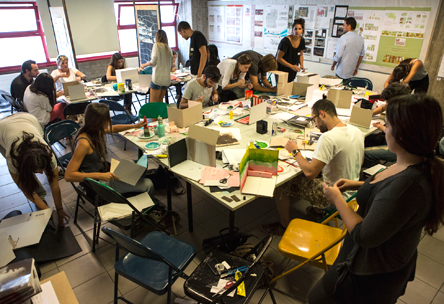 Be a student for a week…end-1