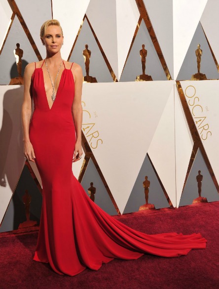 Όσκαρ 2016: Οι λαμπερές εμφανίσεις στο κόκκινο χαλί-3