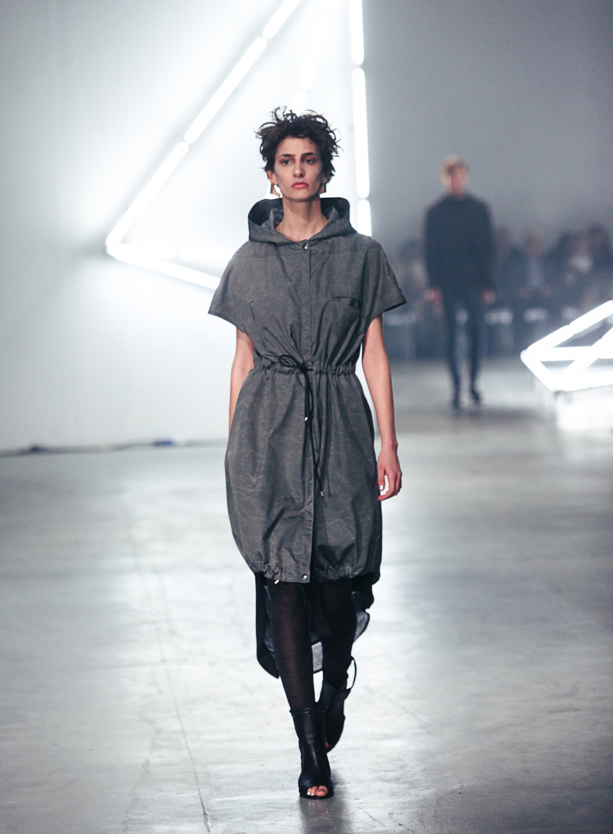 Η χειμερινή συλλογή της ελληνίδας σχεδιάστριας Ιωάννας Κουρμπέλα-3