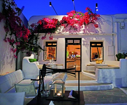 Τάμα στη Μύκονο: Το νέο μυθιστόρημα του Χρήστου Ζαμπούνη-3