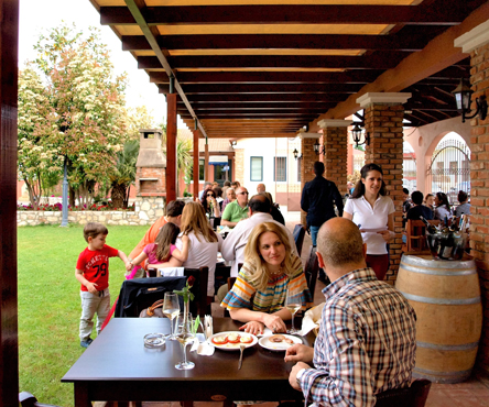 Οι οινοποιοί της Β. Ελλάδος ανοίγουν τις πόρτες τους-1