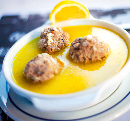 Ο Τσαρούχας: Μάστορες στον πατσά από το 1952-1