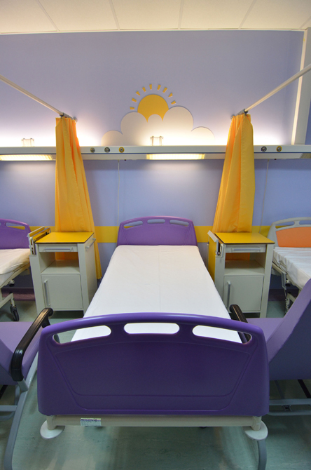 Μια ημέρα στα έργα ανακαίνισης των παιδιατρικών νοσοκομείων από τον ΟΠΑΠ-2