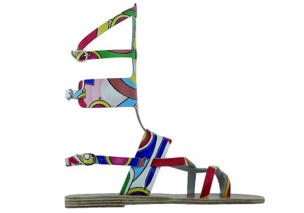 Τα φτερά του μύθου-9