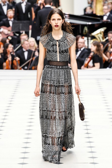 Στιλ στις διακοπές: 12 maxi φορέματα-1