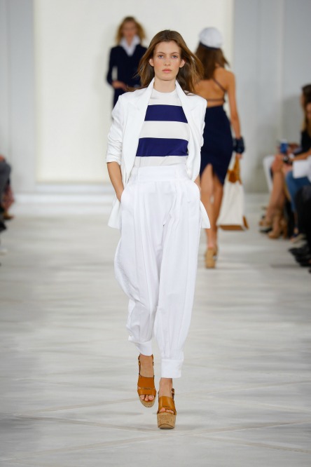 Λευκό παντελόνι: Πως θα το φορέσετε σωστά-1