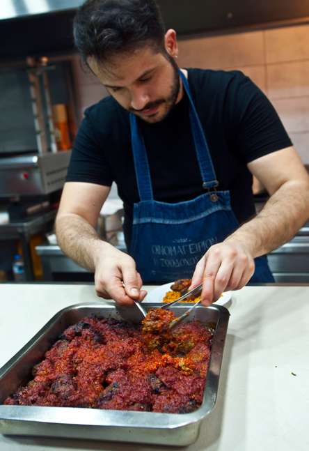 Ζωοδόχος Πηγή: το μικρό θαύμα των Καμινίων-1