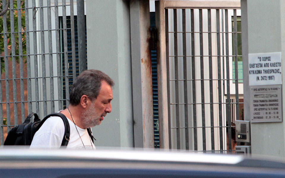 Εν μέσω φημών, σε εξέλιξη η δημοπράτηση των τεσσάρων τηλεοπτικών αδειών-2