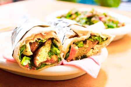 Κεραμεικός: Καφενεία, Michelin και ελληνική κουζίνα-8