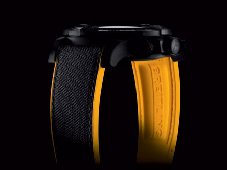 BREITLING Avenger Hurricane-4