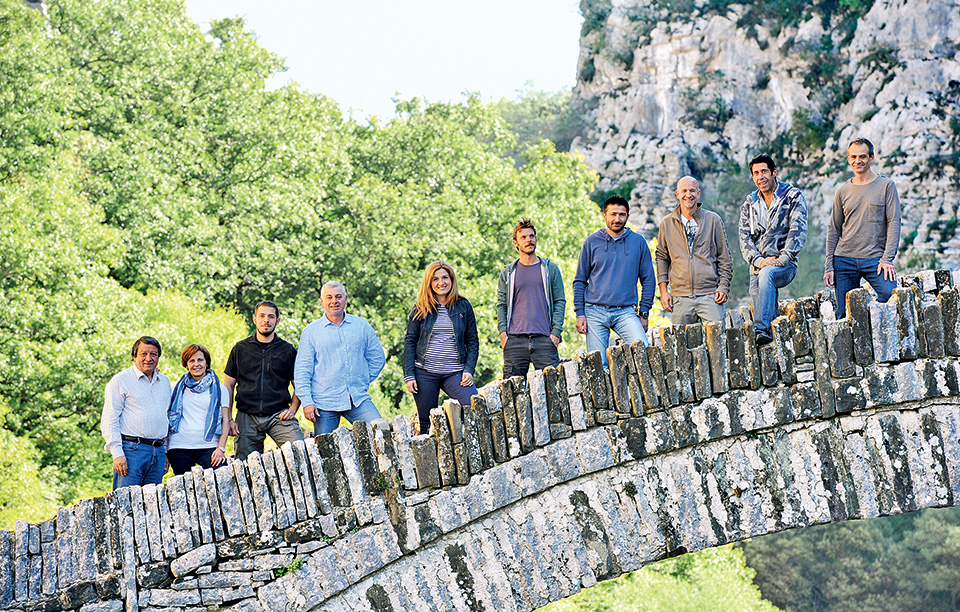 Ζαγόρι: πέτρα πανω στην πέτρα-1