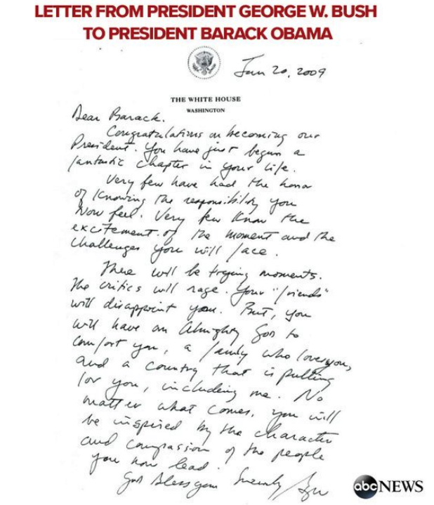 Αλλαγή φρουράς στον Λευκό Οίκο: Το περιεχόμενο της επιστολής Τζορτζ Μπους στον Ομπάμα όταν ανέλαβε την προεδρία-1