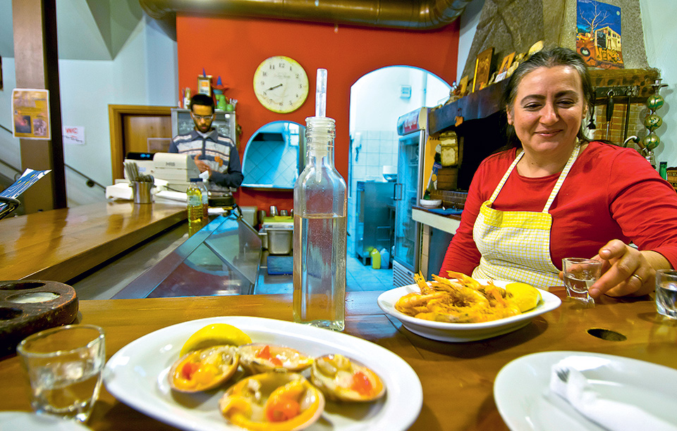 Βόλος: Γνήσιο απόσταγμα-2