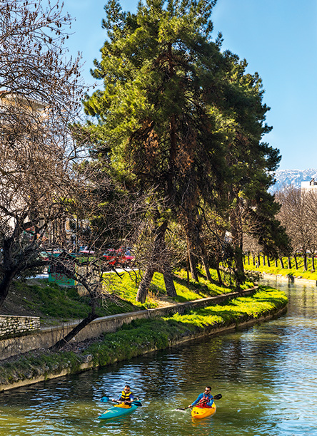 Στα Τρίκαλα στα δυο στενά-2