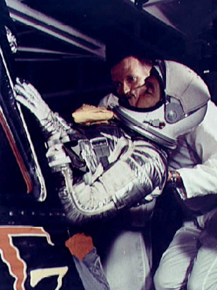 60 Χρόνια OMEGA Speedmaster – Από τη Γη στη Σελήνη-3