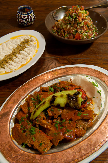 Ayhan: Aνατολίτικη κουζίνα μέσα στη Μονή Λαζαριστών-1