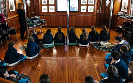 «Το Πλωτό Μουσείο Νεράιδα ξεκινά πάλι τη λειτουργία του στη Μαρίνα Φλοίσβου»-1