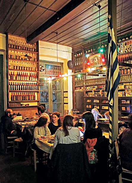 Λάρισα: Με όπλο τη ζωντάνια της-6