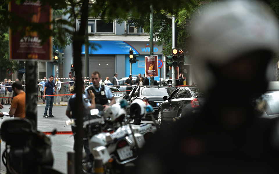Τρομοκρατική επίθεση κατά του Λουκά Παπαδήμου-2