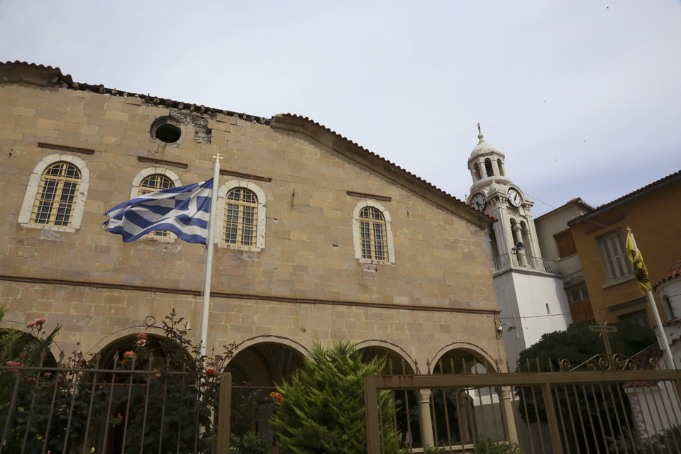 Η Λέσβος μετρά τις πληγές της μετά τον μεγάλο σεισμό – Μια γυναίκα νεκρή στο χωριό Βρίσα-5