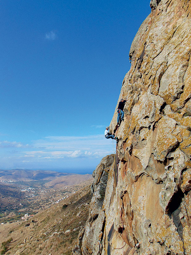 Τήνος: κάτι τρέχει-2
