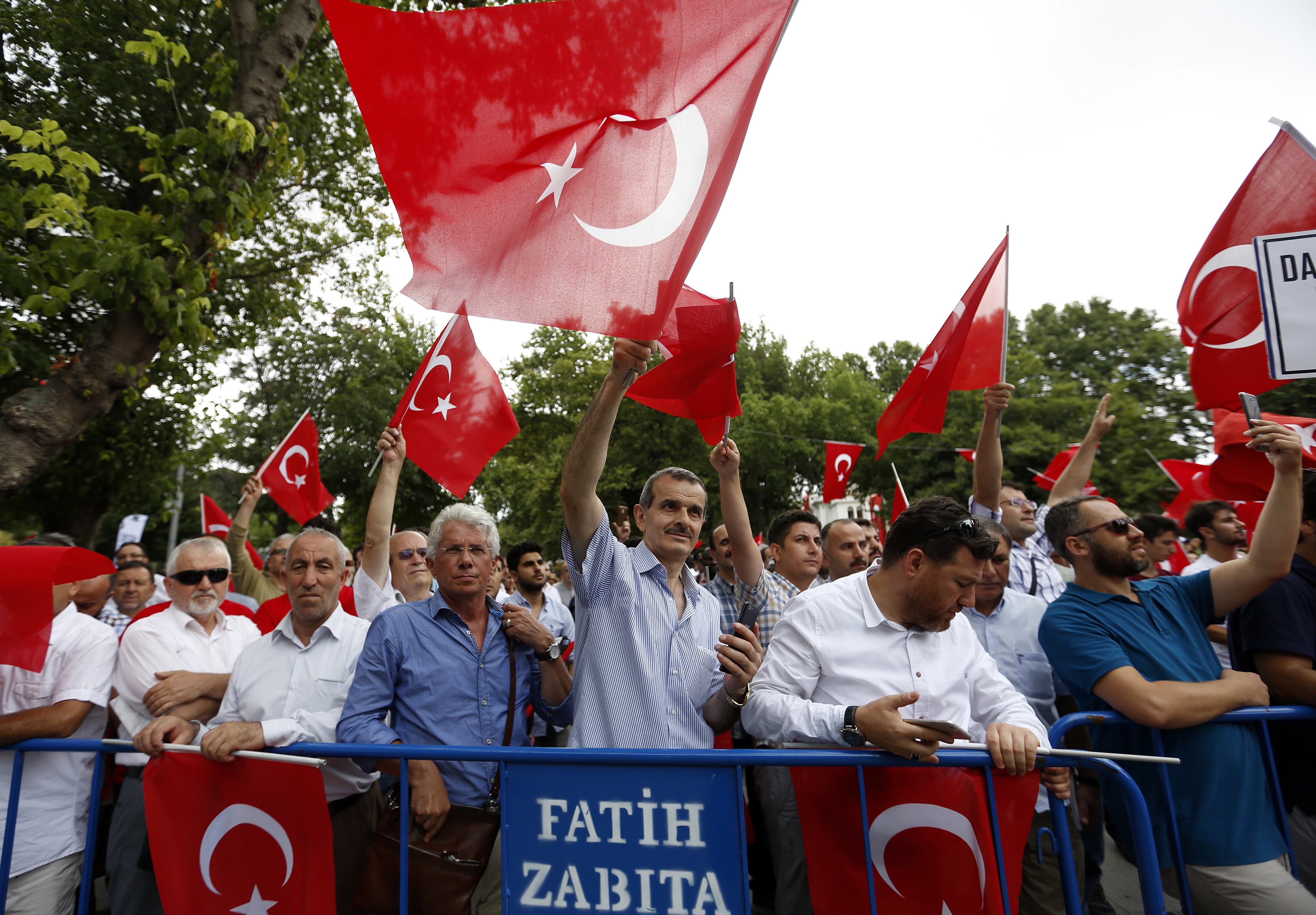 Ενα χρόνο μετά το πραξικόπημα, η Τουρκία μία διχασμένη χώρα-1