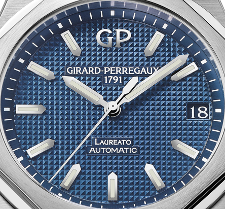 GIRARD-PERREGAUX Laureato 42mm-6