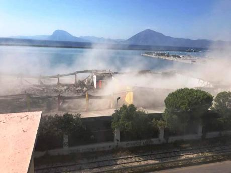 Κατέρρευσε στέγαστρο στο παλιό λιμάνι της Πάτρας – 25χρονος Αλγερινός ο νεκρός-2