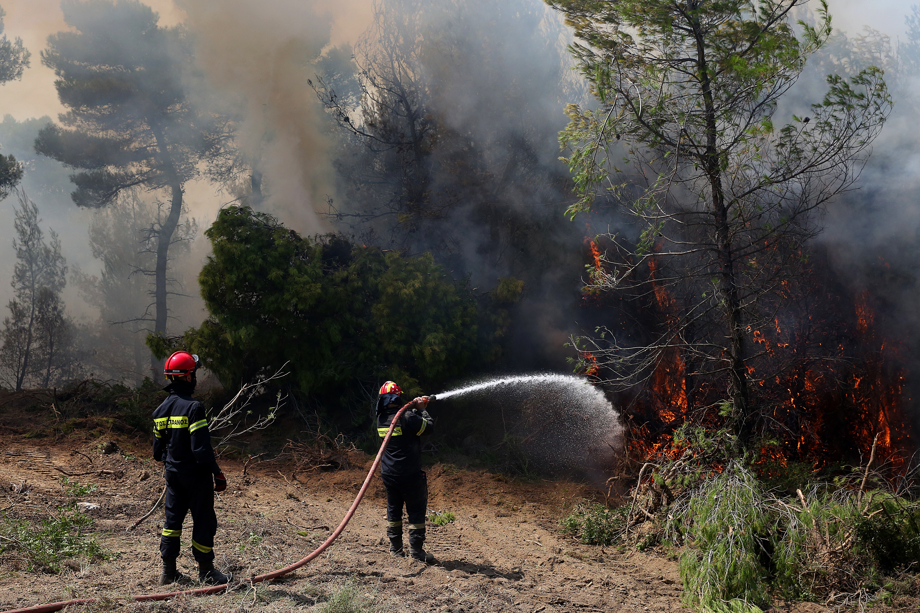 Οριοθέτηση της πυρκαγιάς στην ανατολική Αττική-2