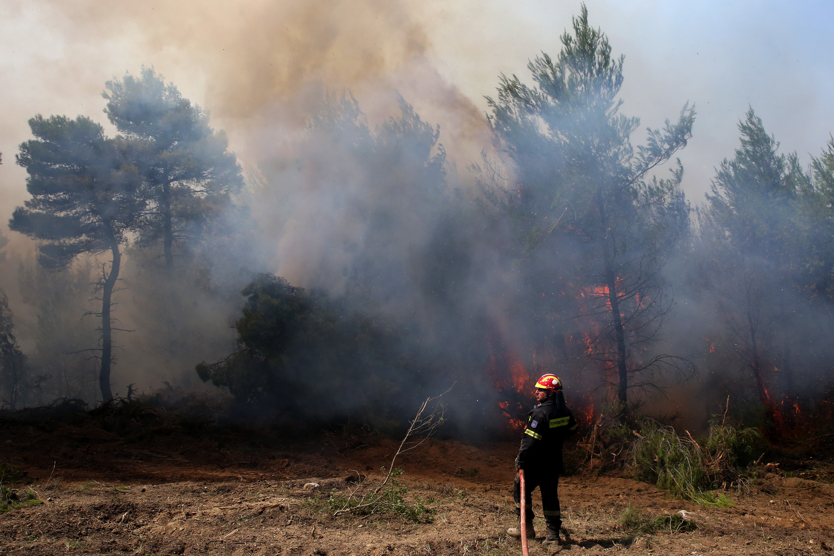 Οριοθέτηση της πυρκαγιάς στην ανατολική Αττική-3