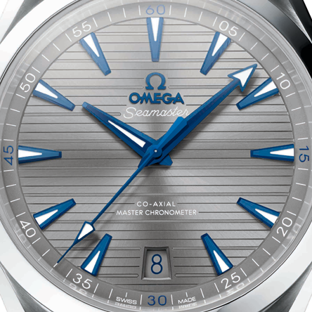 Ο Eddie Redmayne παρουσιάζει τα νέα OMEGA Seamaster Aqua Terra-3