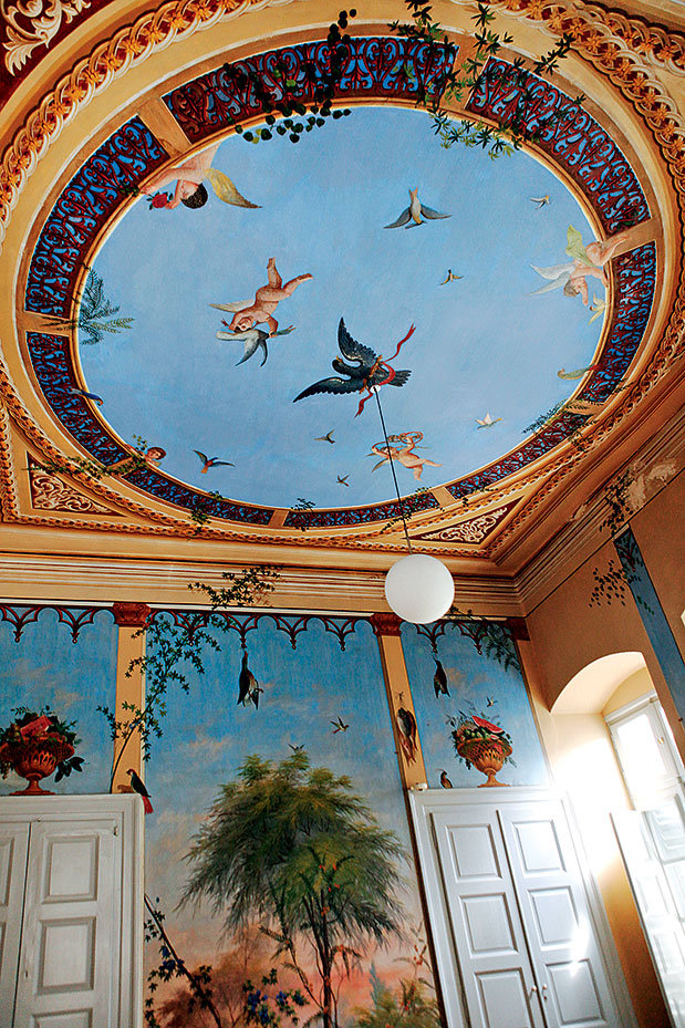 Ερμούπολη, Άνω Σύρος: Οι αρχόντισσες συστήνονται-14