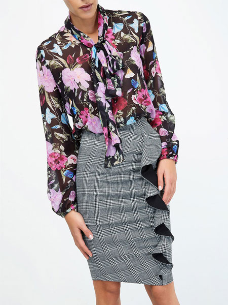 6 pencil φούστες που αποδεικνύουν πως δεν ”ανήκουν” μόνο στο γραφείο-2