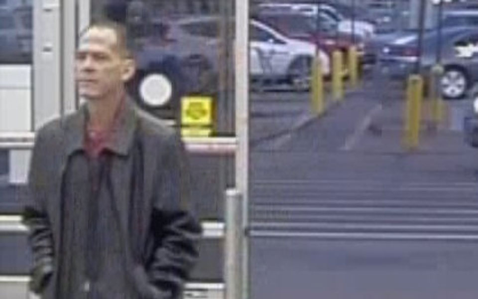 ΗΠΑ: Τρεις νεκροί από πυρά σε υποκατάστημα της Walmart στο Κολοράντο-2