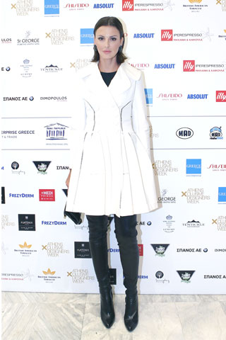 Στο Ωδείο Αθηνών για την επίδειξη μόδας των Mi-Ro-3